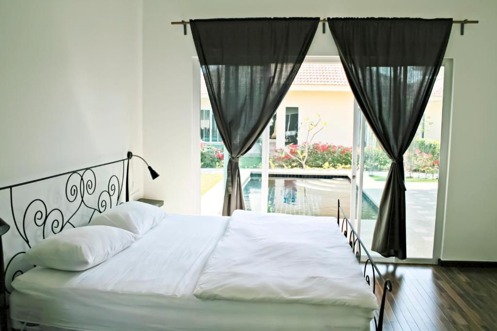Garden Hills Villa Resort Cha-Am Exterior foto